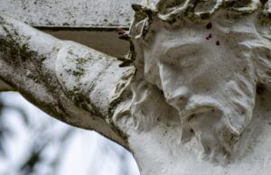 Shaping a new understanding of Good Friday crucification