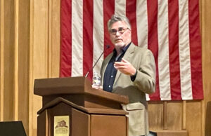 Bodett ‘keeps the light on’ for the trades Bodett